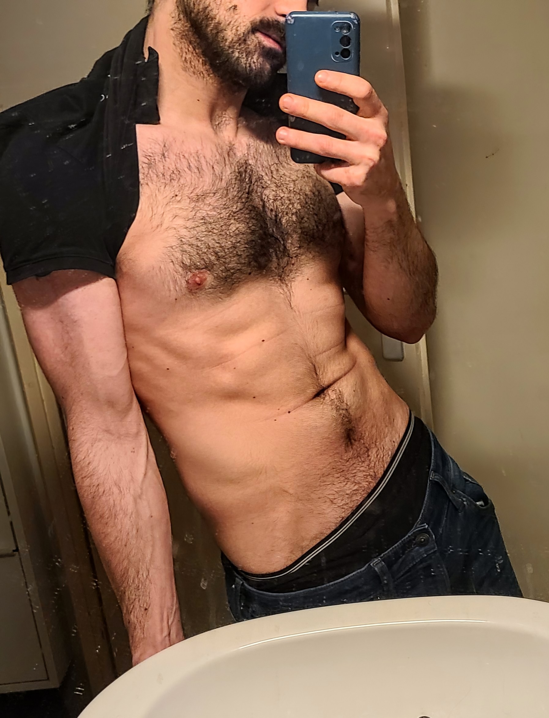 Profil de Emerik, 25 ans, Sexe Monaco à Massay