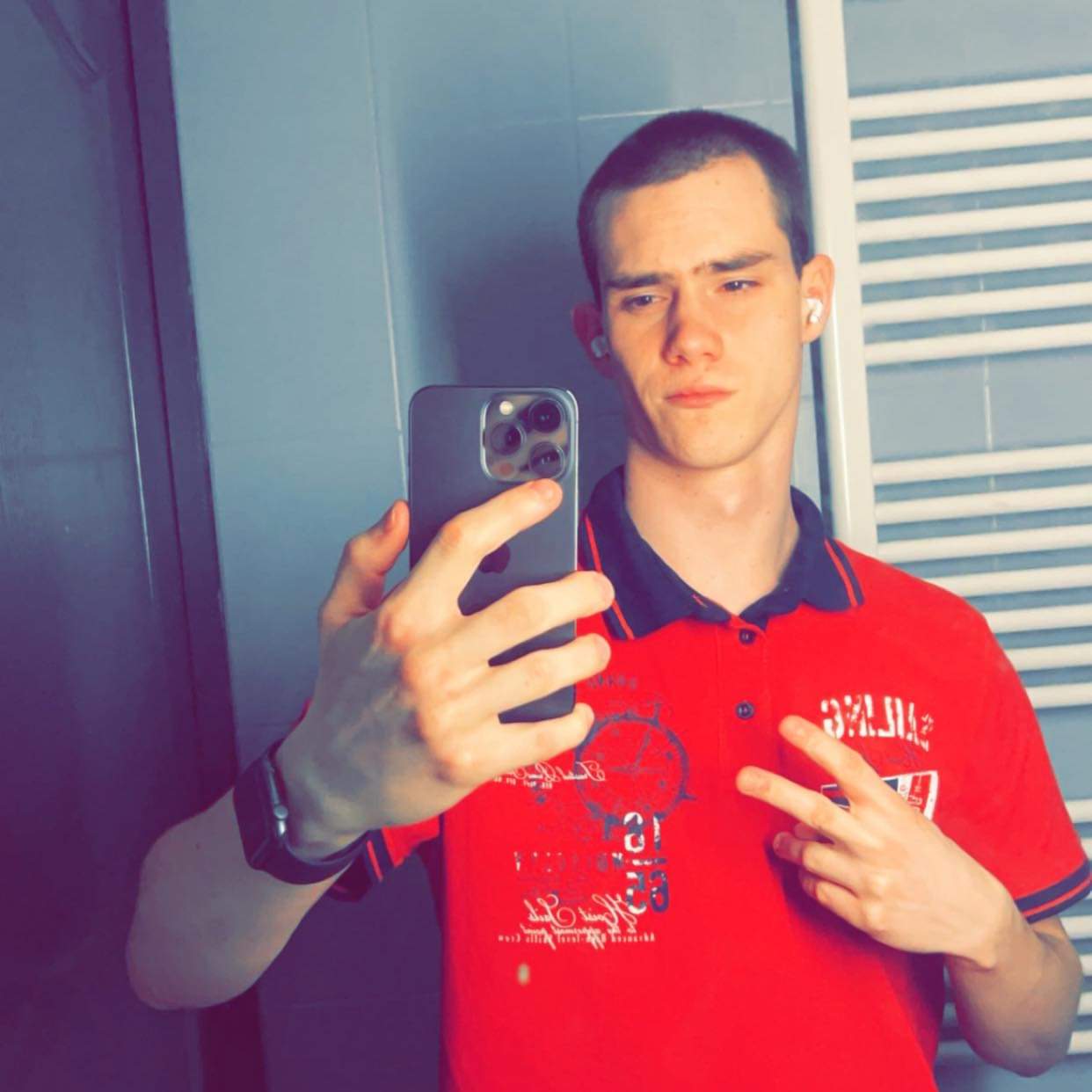 Profil de Iwan, 21 ans, Sexe Monaco à Affoux
