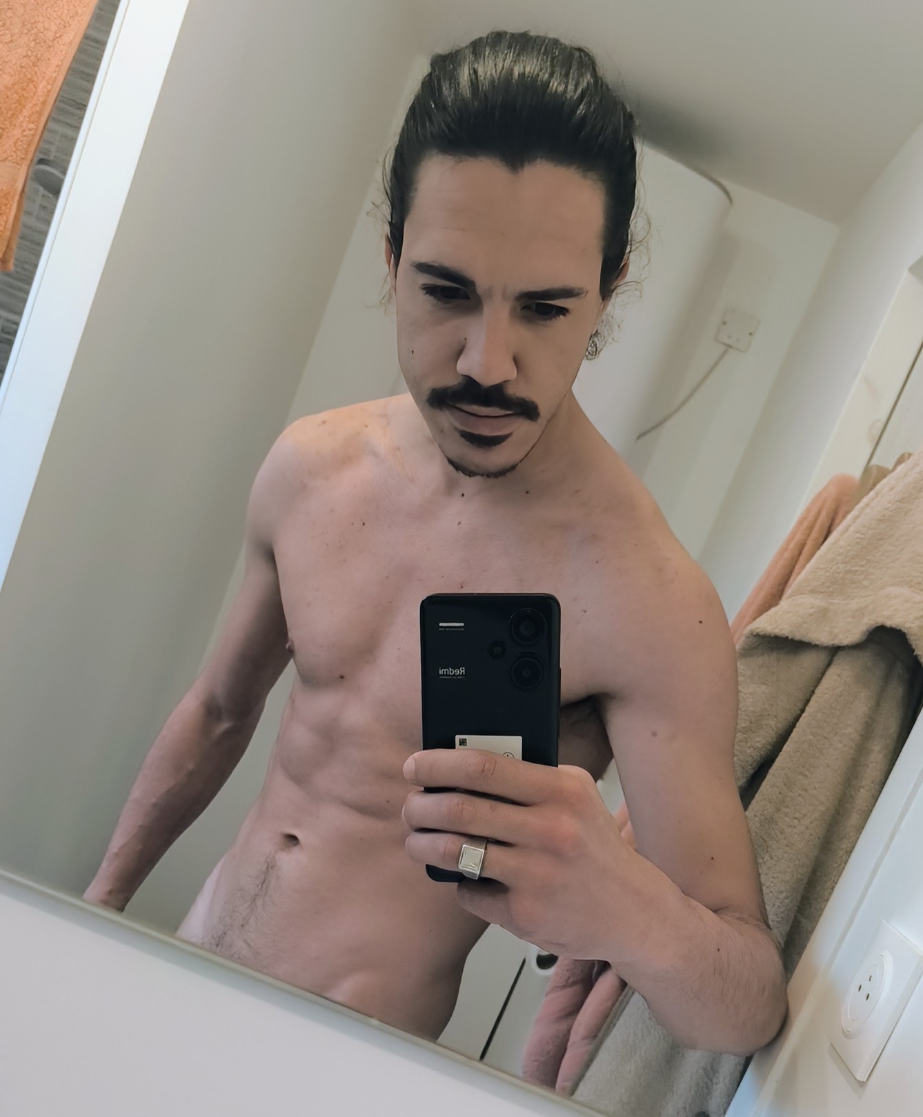 Profil de Jurek, 30 ans, Sexe Monaco à Dions