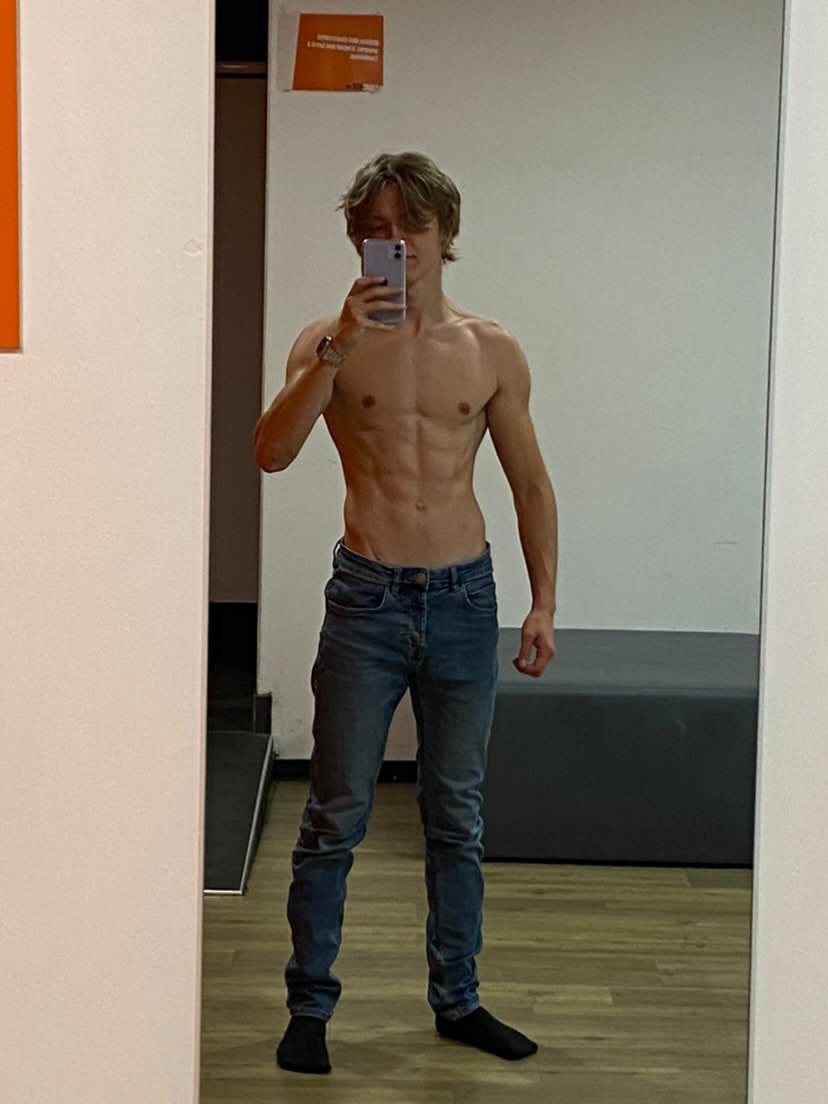Profil de Jacem, 21 ans, Sexe Monaco à Luzé