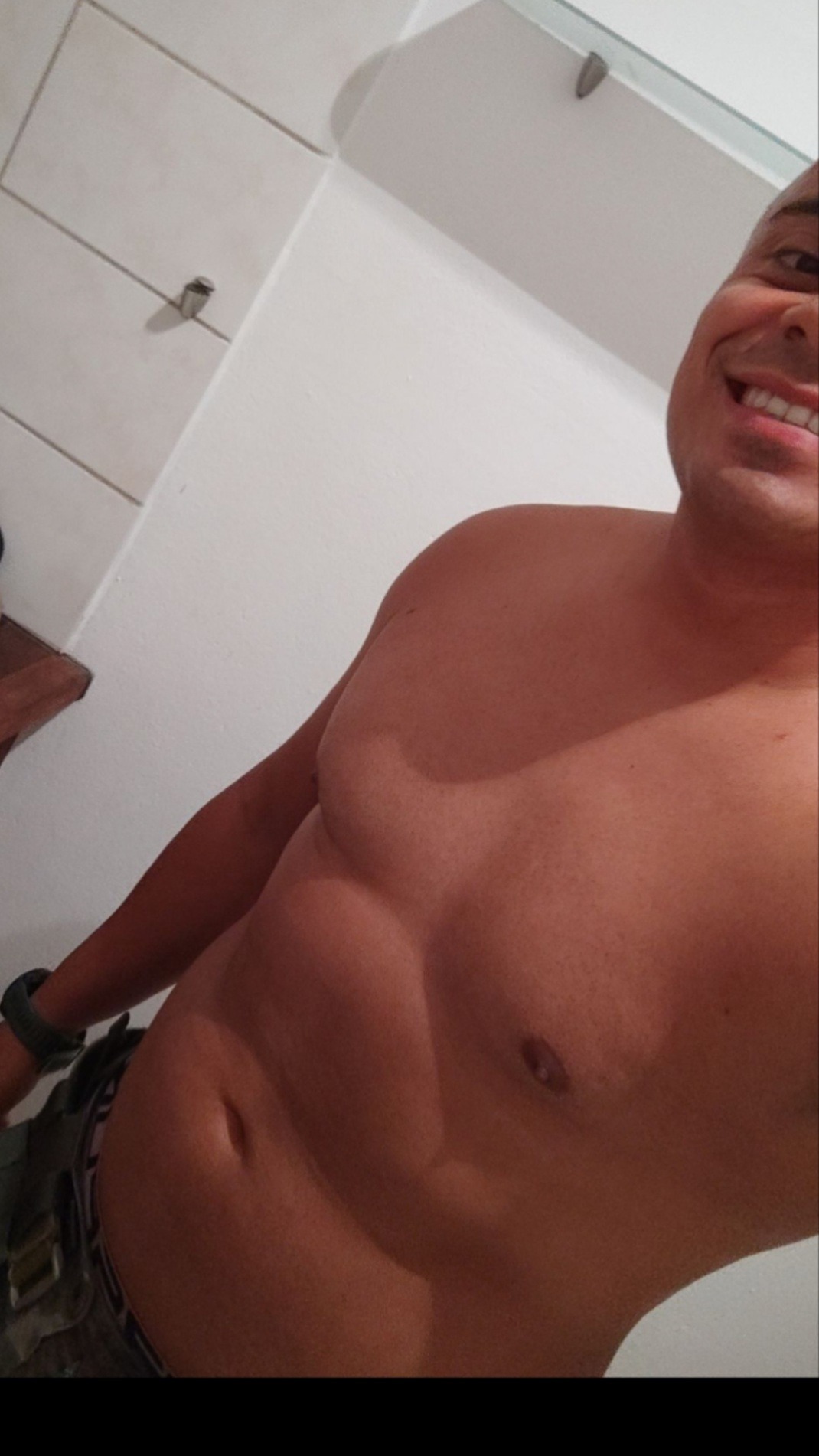 Profil de Hazim, 30 ans, Sexe Monaco à Cuisy