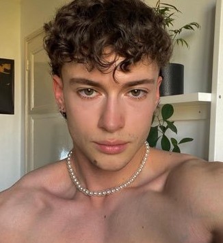 Profil de Leony, 22 ans, Sexe Monaco à Bréhal