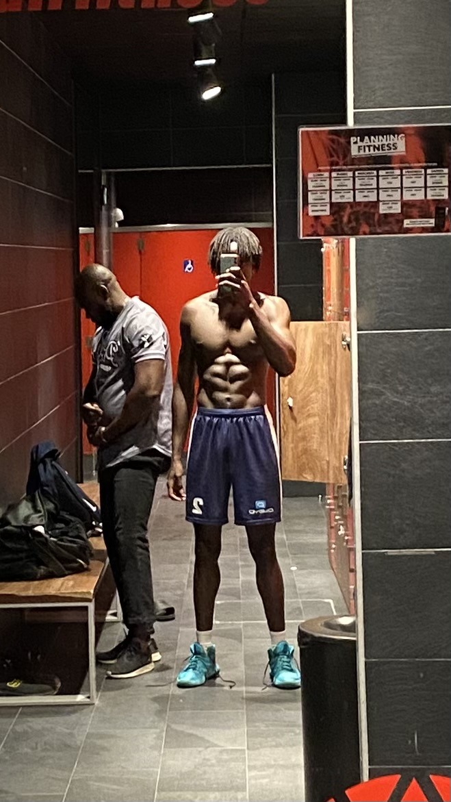 Profil de Kyliam, 23 ans, Sexe Monaco à Landelles-et-Coupigny