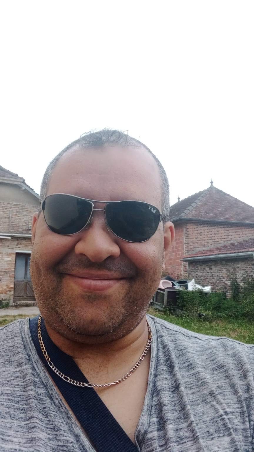 Profil de Refael, 50 ans, Sexe Monaco à Piolenc