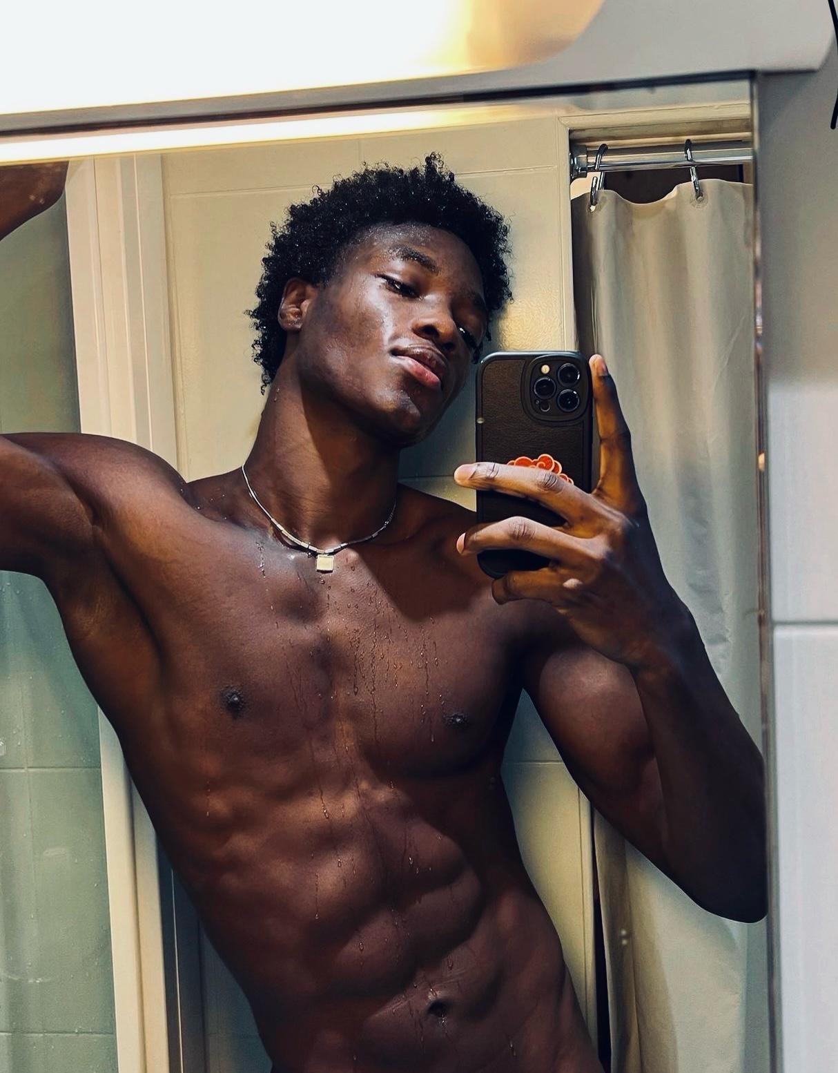 Profil de Nacereddine, 29 ans, Sexe Monaco à Cry