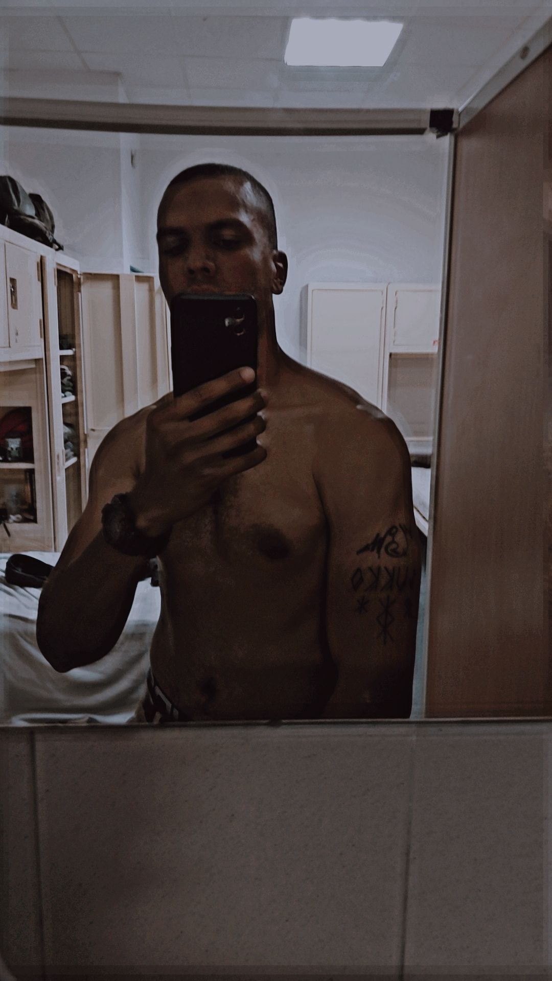 Profil de M, 22 ans, Sexe Monaco à Balaguères