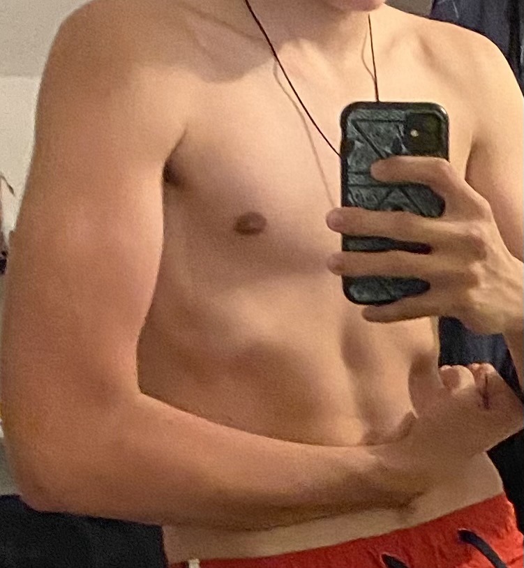 Profil de Vuk, 20 ans, Sexe Monaco à Castéron