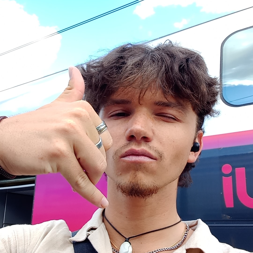 Profil de Aghiles, 22 ans, Sexe Monaco à Balaguères