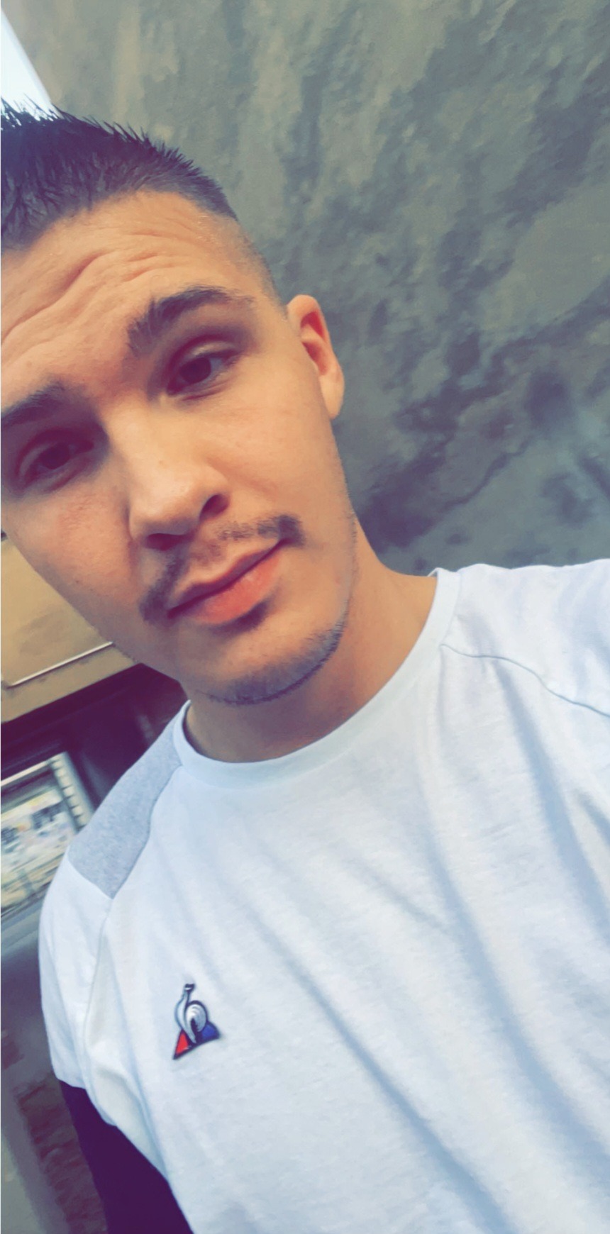 Profil de Yonni, 25 ans, Sexe Monaco à Saint-Just