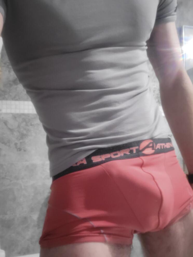 Profil de Roanne, 41 ans, Sexe Monaco à LeMont-Dieu