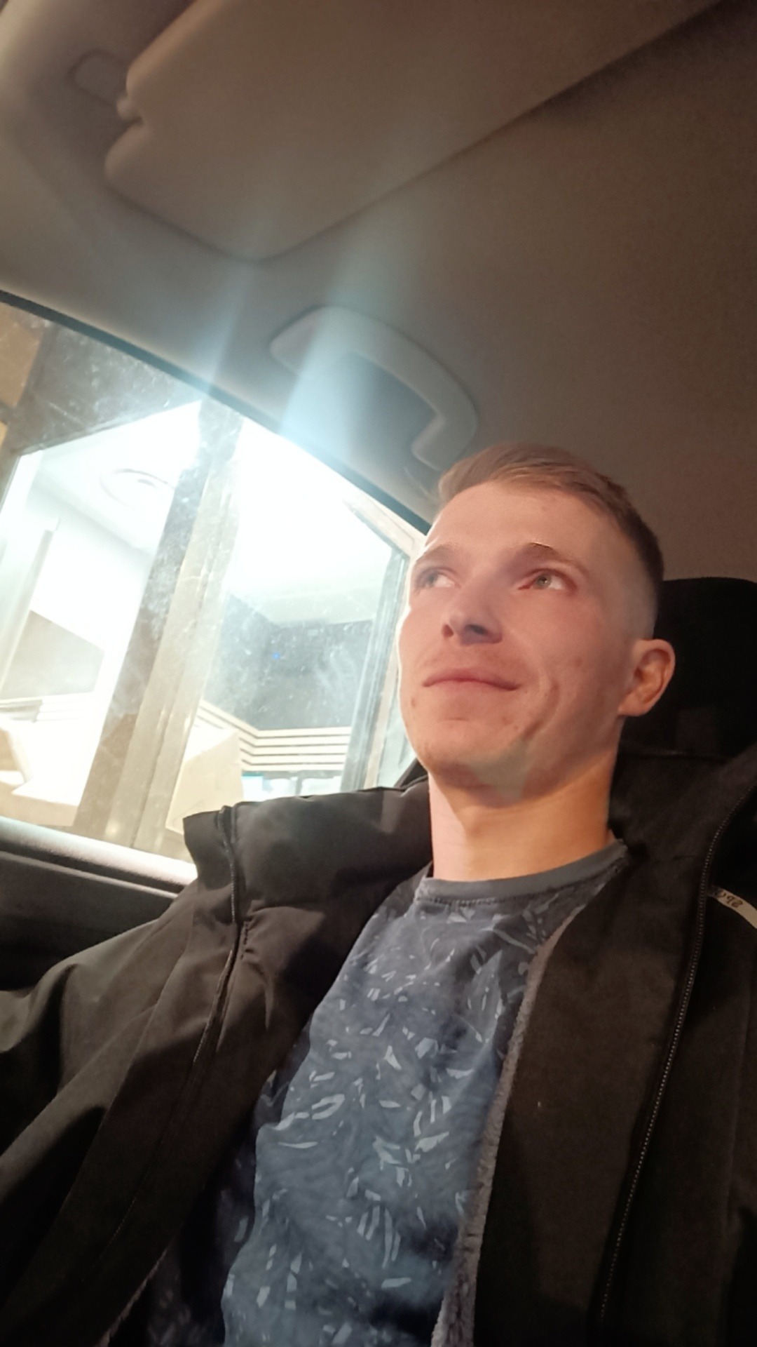 Profil de Nicolae, 31 ans, Sexe Monaco à Piney