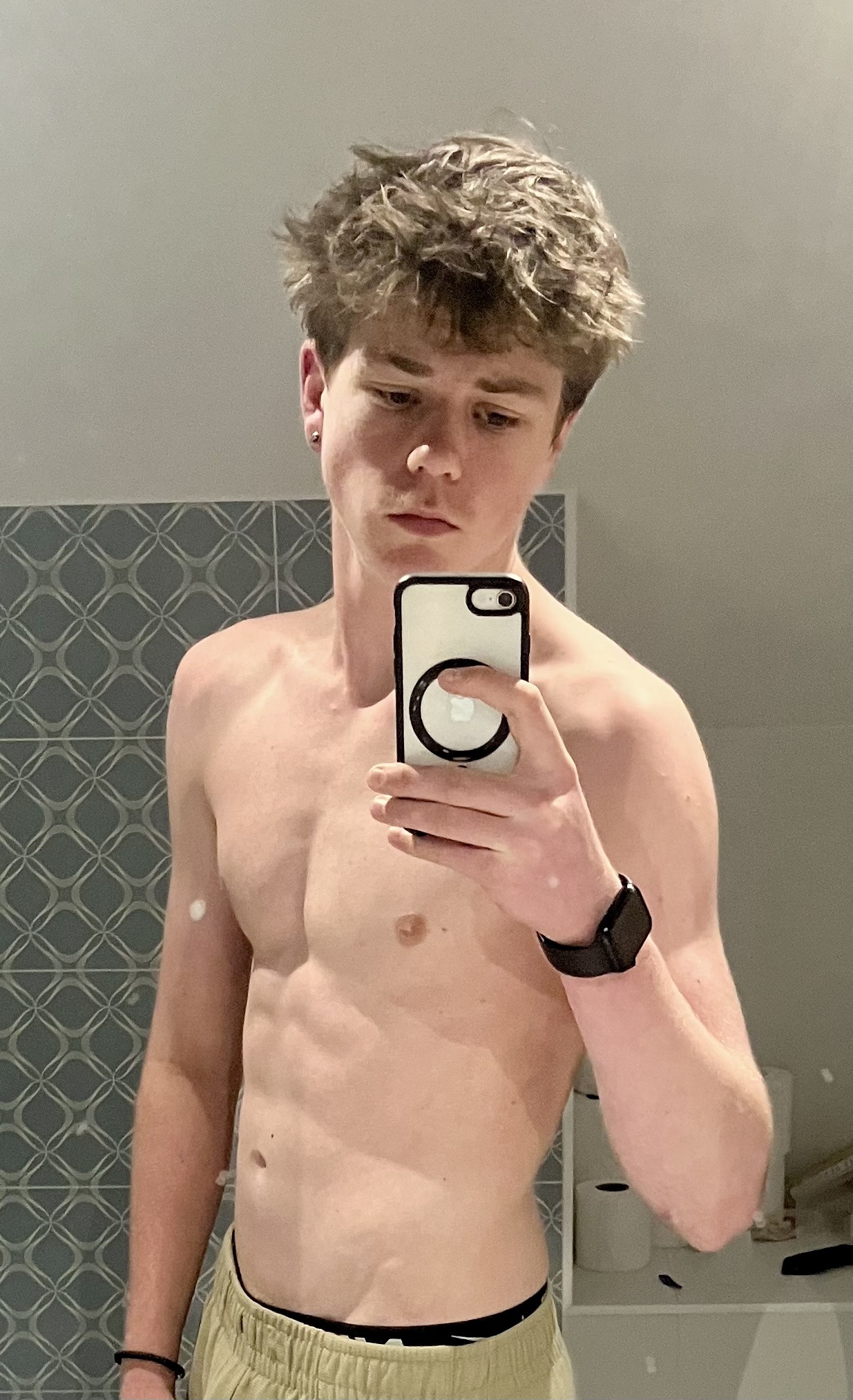 Profil de Haitam, 19 ans, Sexe Monaco à LaChapelle