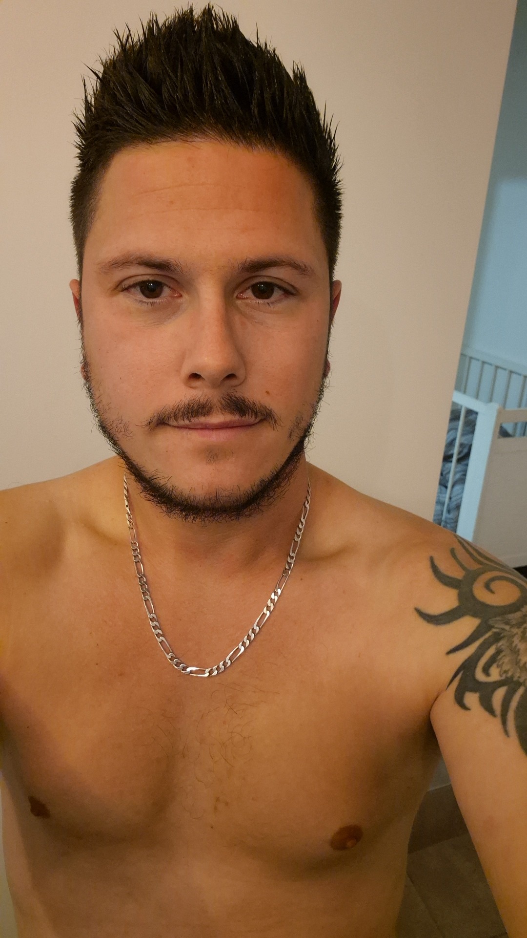 Profil de Arthuro, 34 ans, Sexe Monaco à Awoingt