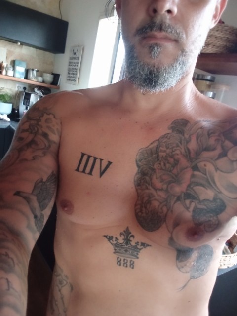 Profil de Thibaut, 43 ans, Sexe Monaco à Rougnac