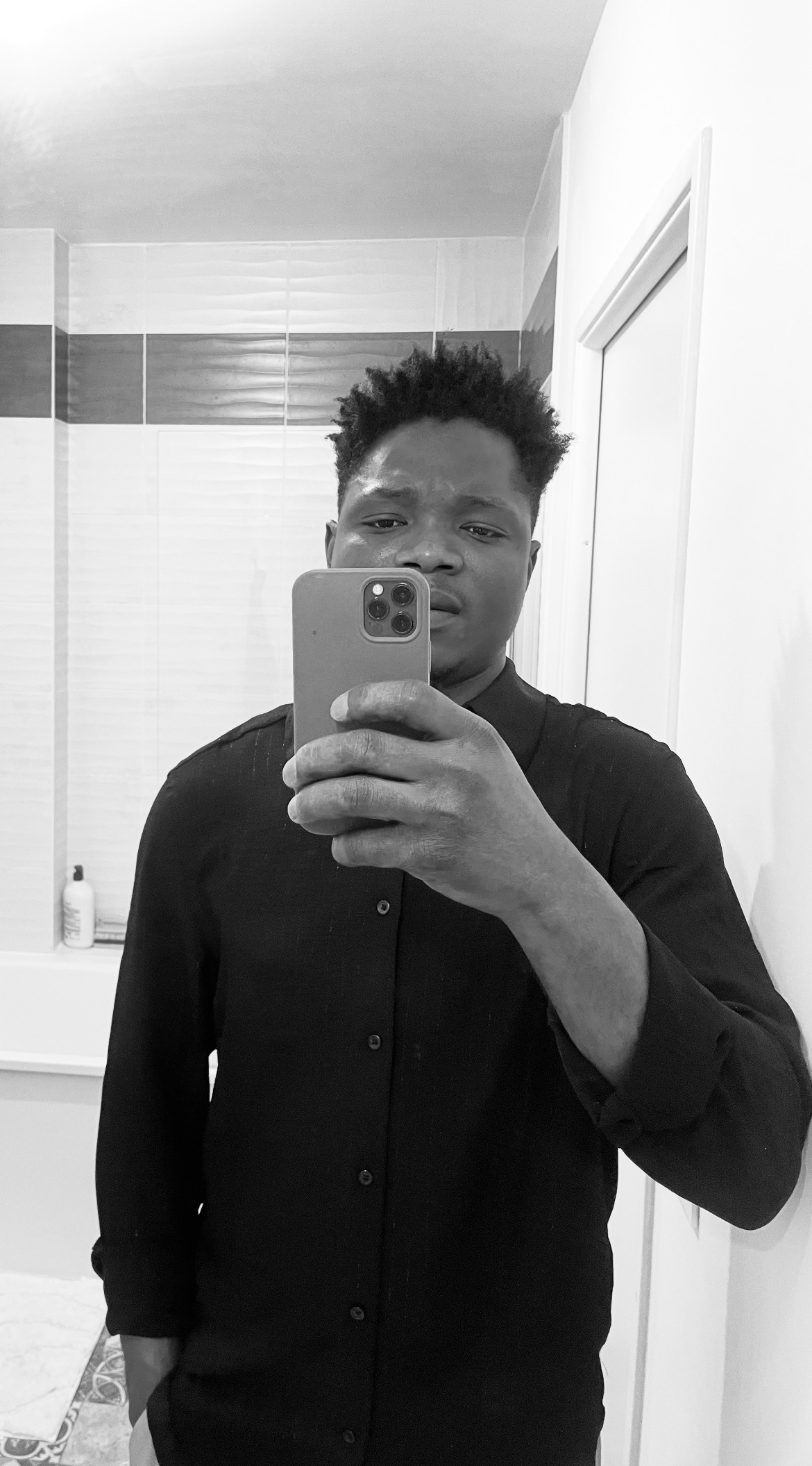 Profil de Edris, 31 ans, Sexe Monaco à Lhuître